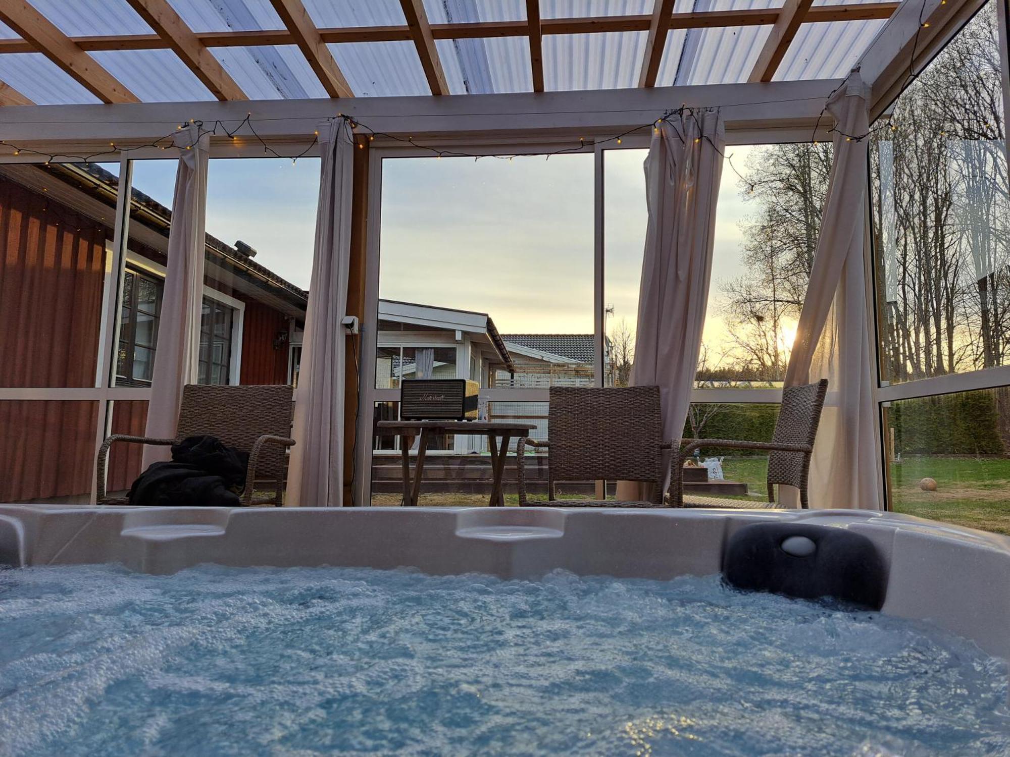 Myntloftet Med Inglasad Bubbelbad *